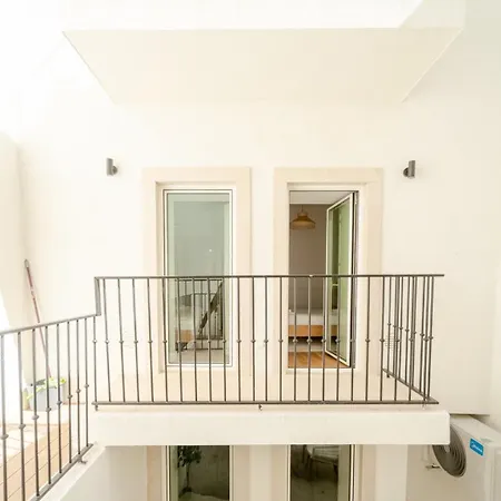 דירה Newly Renovated 2br With Ac & Terrace | By Airnest *