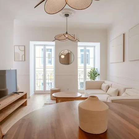 דירה Newly Renovated 2br With Ac & Terrace | By Airnest